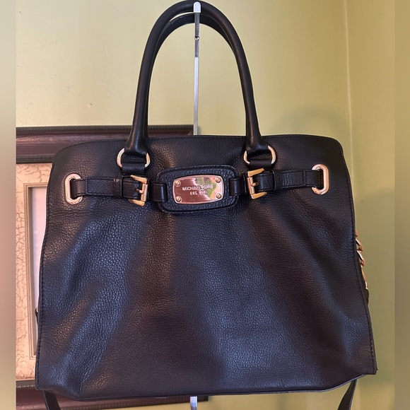 MICHAEL KORS HAMILTON LARGE TOTE BLACK WITH ROSE GOLD RARE COLOR - Picture 4 of 10